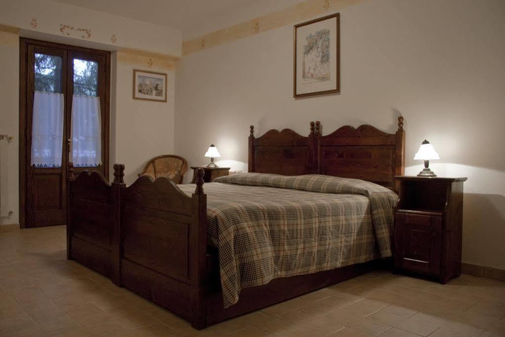 Lh Albergo Il Paradiso Pescasseroli Exterior photo